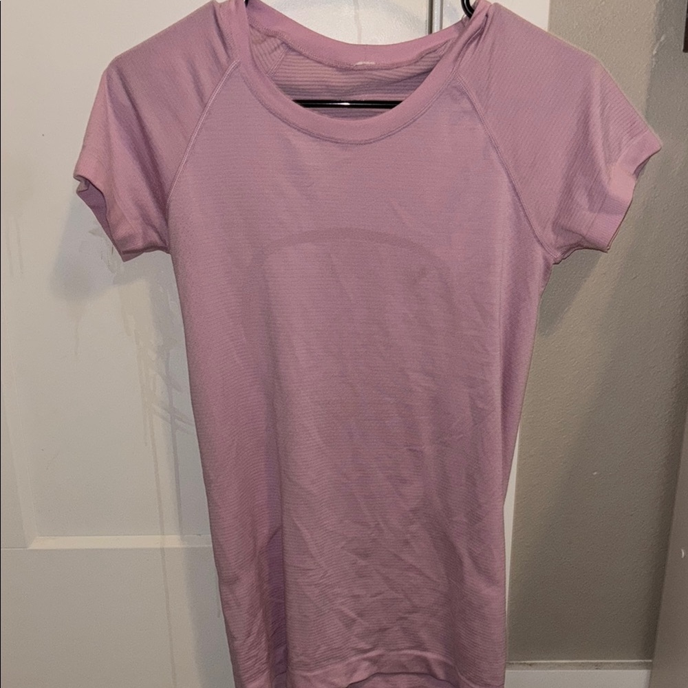 Lululemon Athletica pink swiflty tech good condition!!